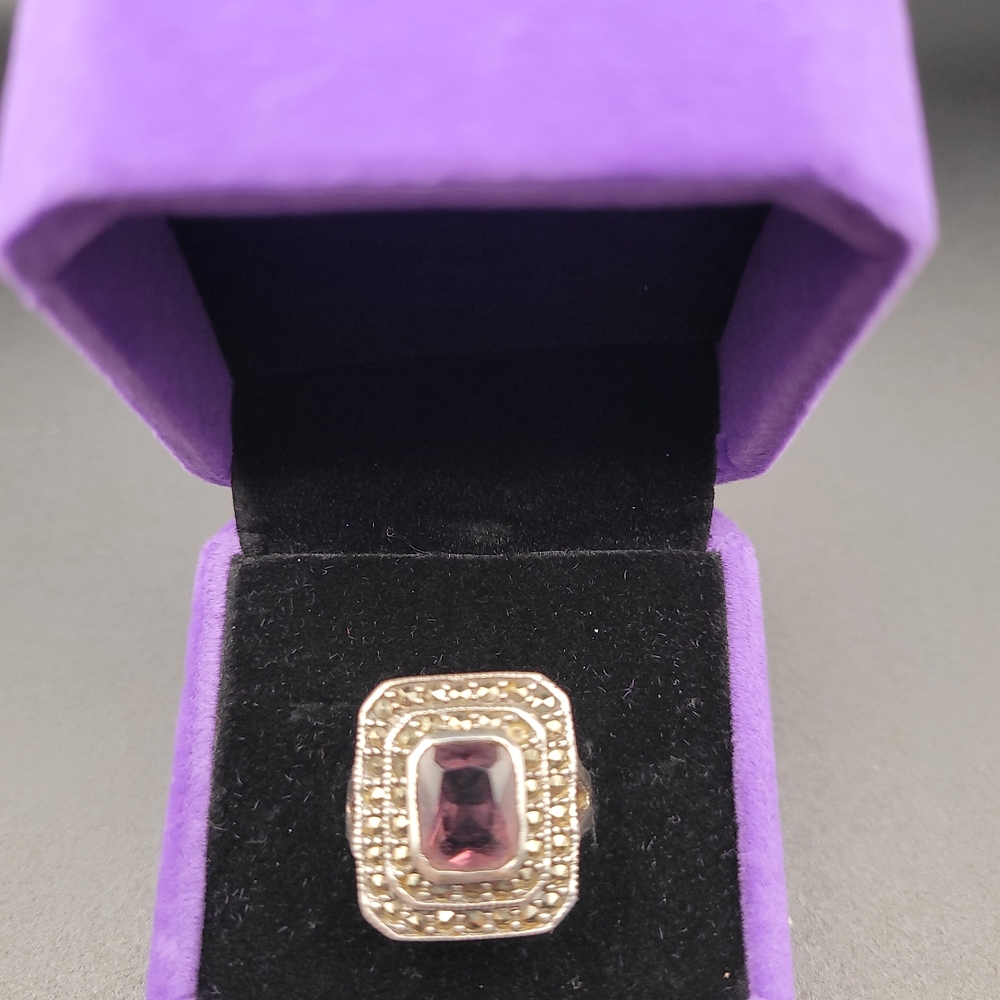 Elegant Purple Gemstone Ring